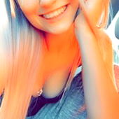 Amandashoww69 poses for OnlyFans