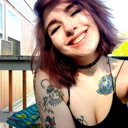 Alaura Mae - Vibrant Summer Nights