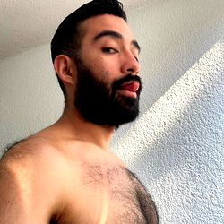 Onlyfans Model Guapeludo