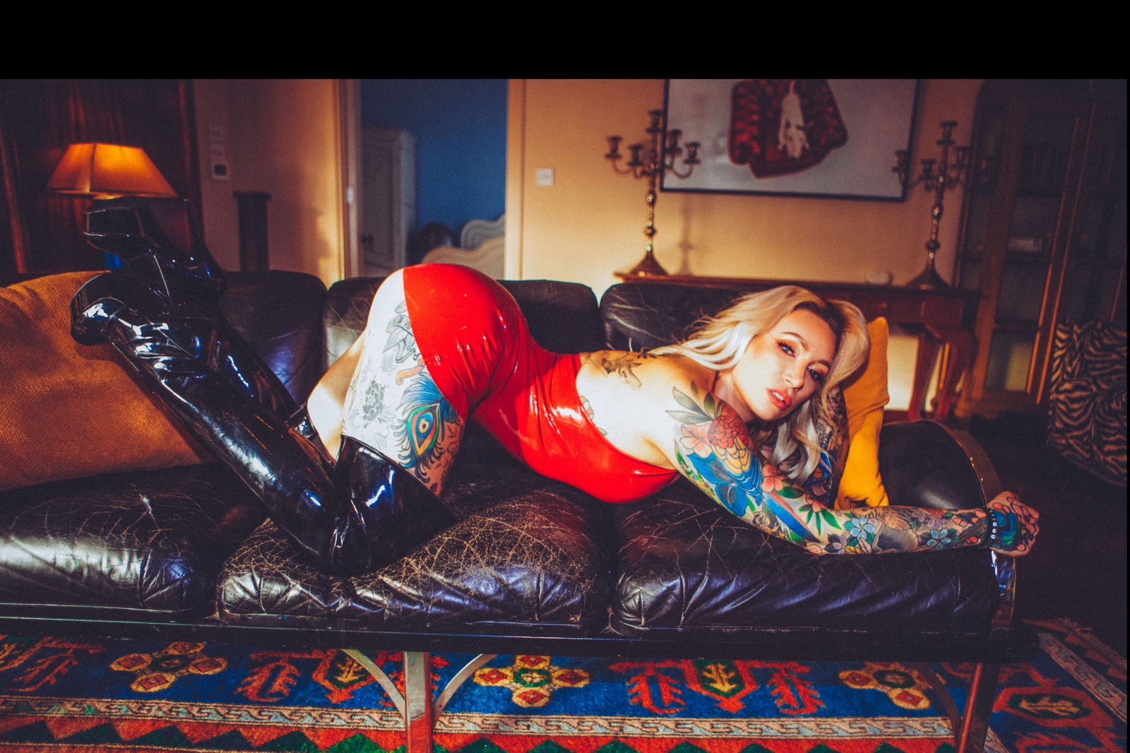 𝗔𝗩𝗔 '𝗙𝗔𝗞𝗘 𝗧𝗔𝗫𝗜 𝗤𝗨𝗘𝗘𝗡' 👑 𝗔𝗨𝗦𝗧𝗘𝗡 photo