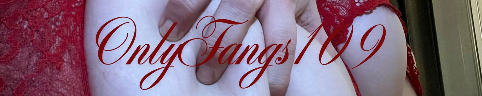OnlyFangs109Free photo