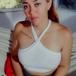 AnyzFav, a Latinoamerican Onlyfans Model