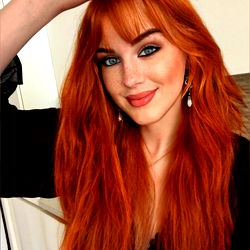 Hamburg-based OnlyFans Model Soley Summer in Red Hair