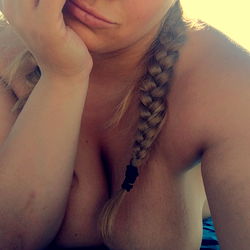 North Carolina's NE14ABJ, a local OnlyFans model