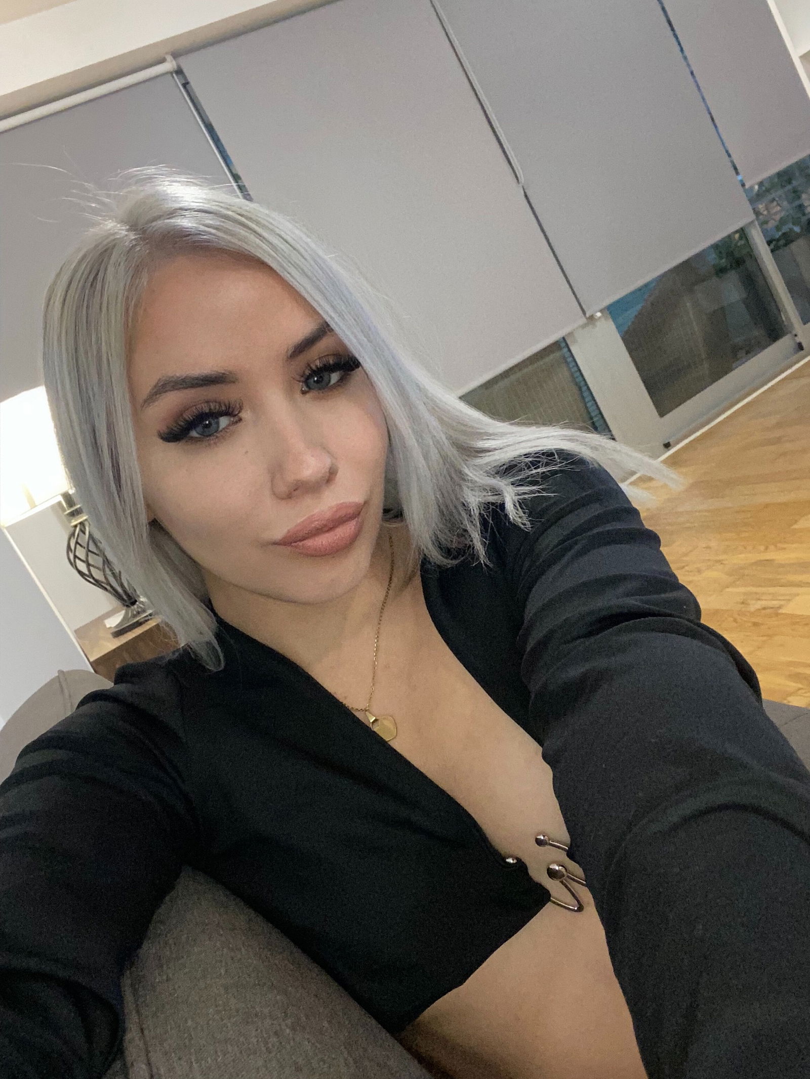 GODDESBARBYE🖤😈 photo