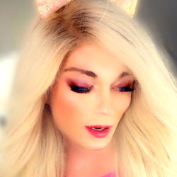 Adrianna Assante TS 🍑 photo