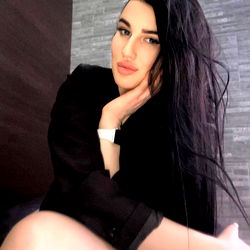 Misty Bangings, OnlyFans Model, Dream World