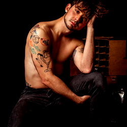 Adrian Andres - OnlyFans Model