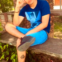 Andres Medina Pedriel - Casual Outfit in the Outdoors