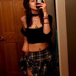 Buttercup's Chic Street Style