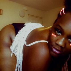 Kelly Love, a Florida-based Onlyfans model