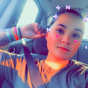 Izzyโค๏ธ photo