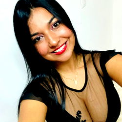 Angélica poses for a photo