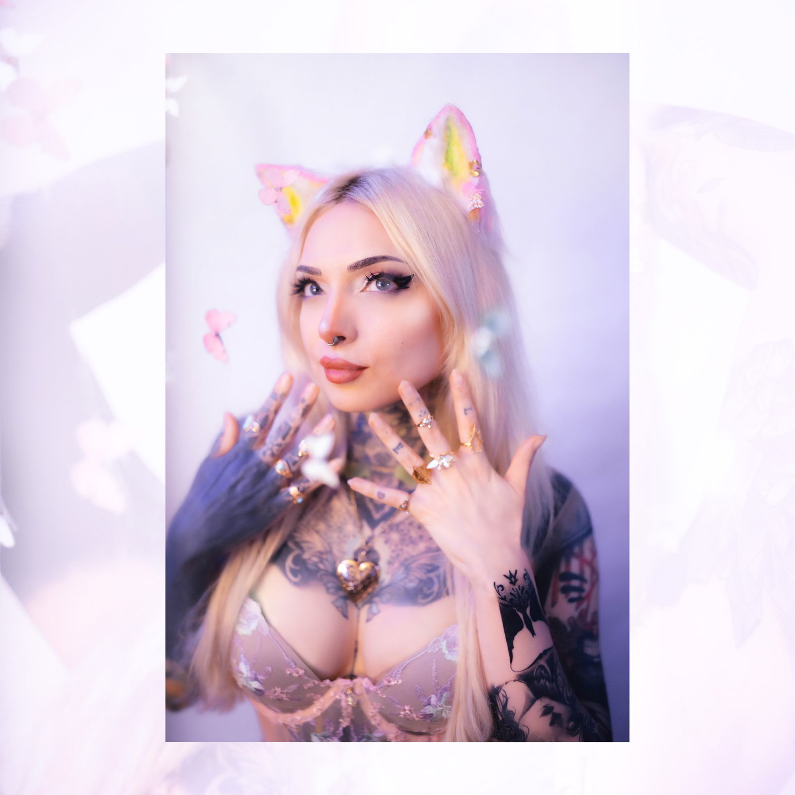 V I X E N  F A N G (a.k.a Mariahfang) photo