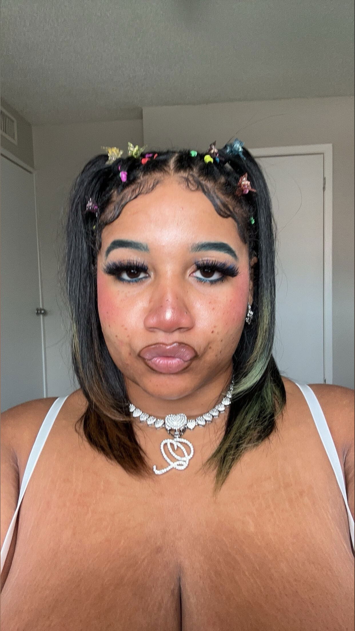 𝑀𝐴𝑅𝑆𝐻𝑀𝐴𝐿𝐿𝑂𝑂𝑊 🧁 photo