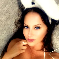 The Girl Next Door🇦🇺 photo