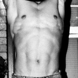 OnlyFans Model B: Shirtless, Ripped Physique