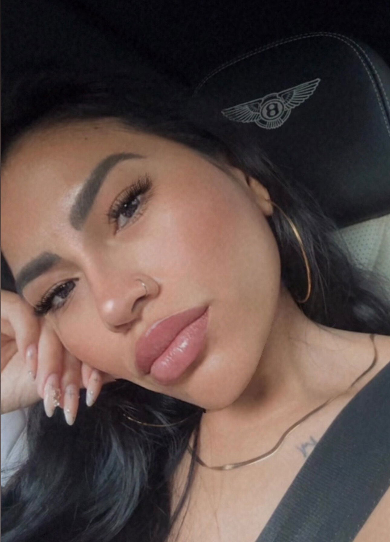 LATINA FREE DM photo