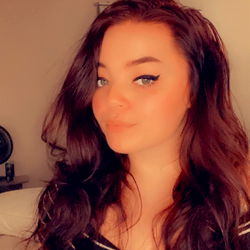 Stephaniiee's Photoshoot Moment