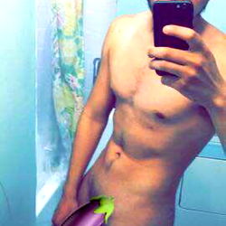 Onlyfans Model Solo Shares a Shirtless Selfie