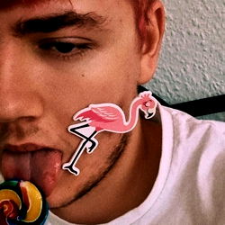 Lollipop-loving Model K in Spain