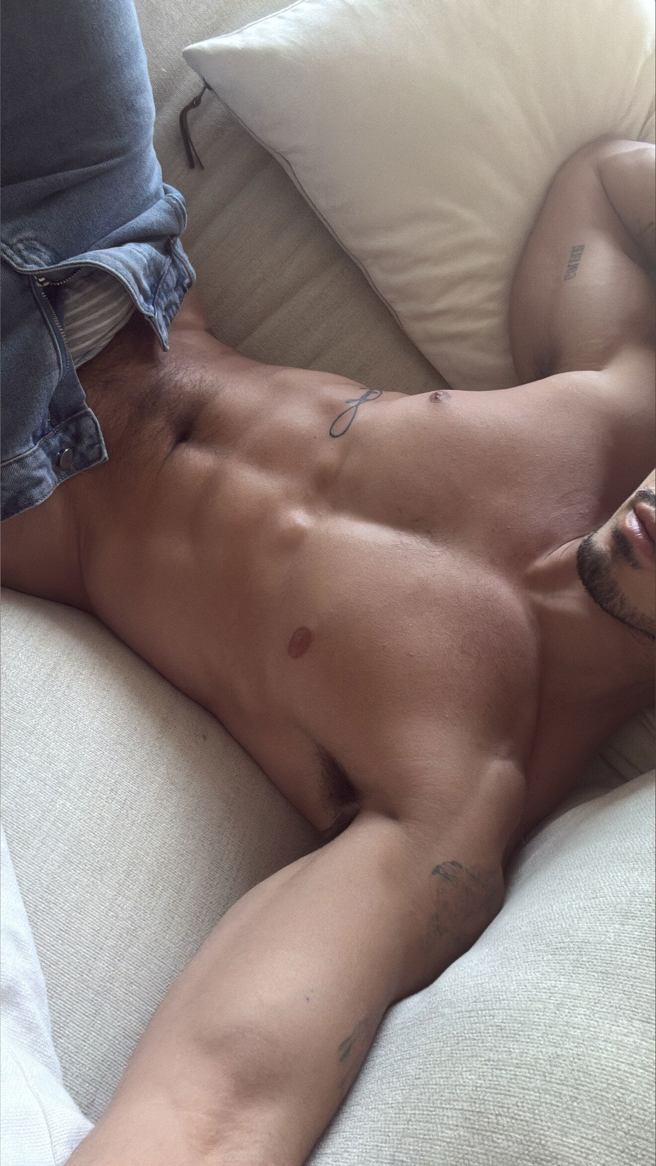 Ashton Summers photo