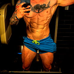 Maxxx Steele: Fitness Model Showcasing Muscular Physique