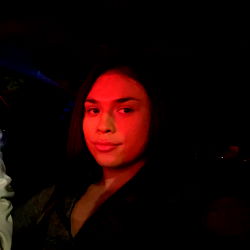 Elektra: A Vivid Model from Texas, USA