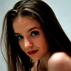 Aphrodite Iris: A Model of Romania's Elegance and Charm