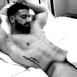 King Tommy ๐ photo