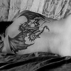 Akasxa Deviant Queen photo