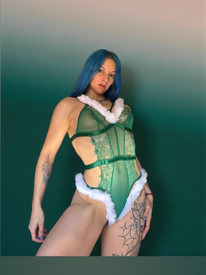 🎄 𝗦𝗲𝘅𝘆 𝗧𝗿𝗲𝗮𝘀𝘂𝗿𝗲 🎄 photo