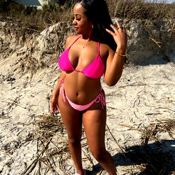 Beachside Model Chrissy in a Bikini 🦋