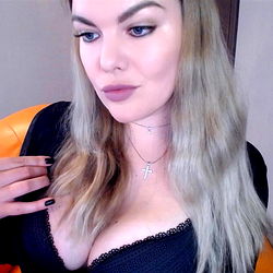 Gorgeous OnlyFans Model MsSupreme Striking a Confident Pose