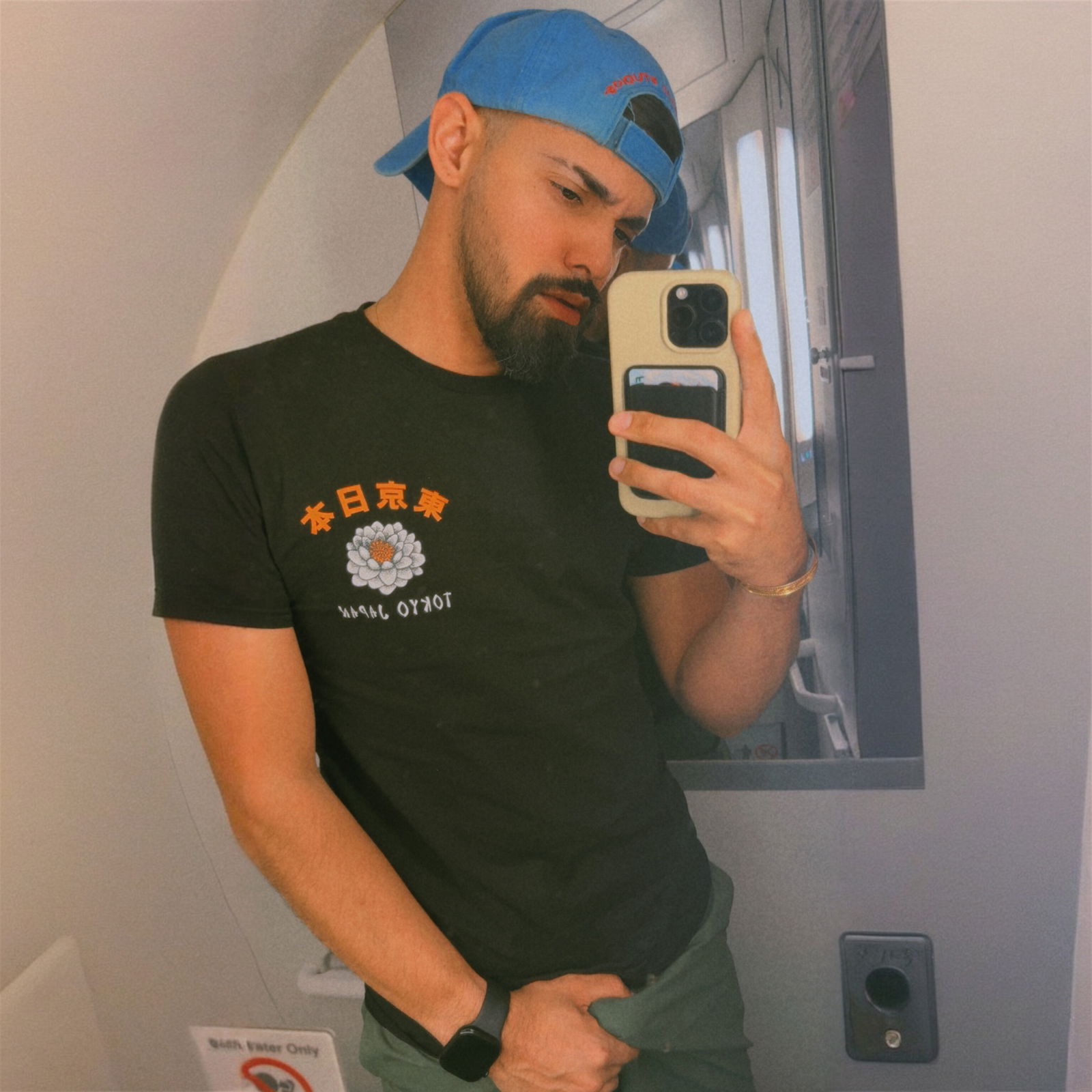 BI—top: G E O 🍆🇵🇷 photo