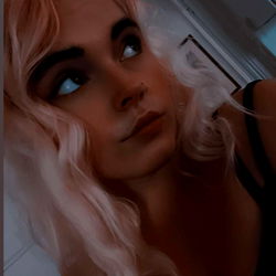 Taylor Renee - OnlyFans Model