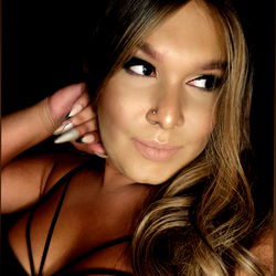 Model Photo of Anaís Piere