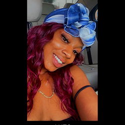 Smiling OnlyFans Model MercedesRicch in Car