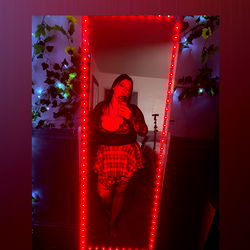 Naughty_housewife photo