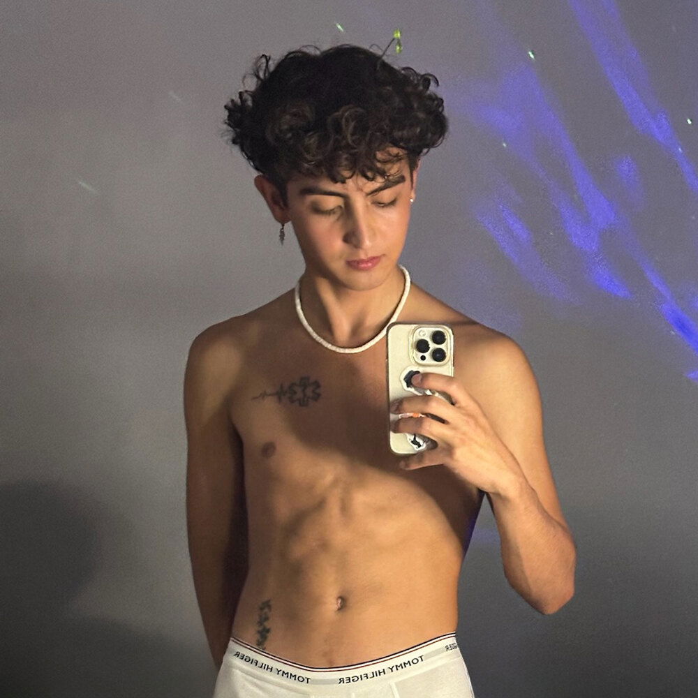 Nikko ✨ FREE photo