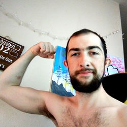 Onlyfans Model Swingingstoner, Showcasing Strength with Bicep Curls