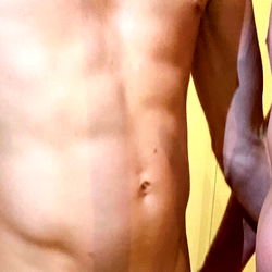 Twohungaussies photo