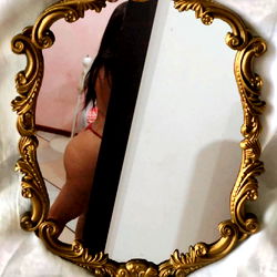 Around the Mirror: A Model's World