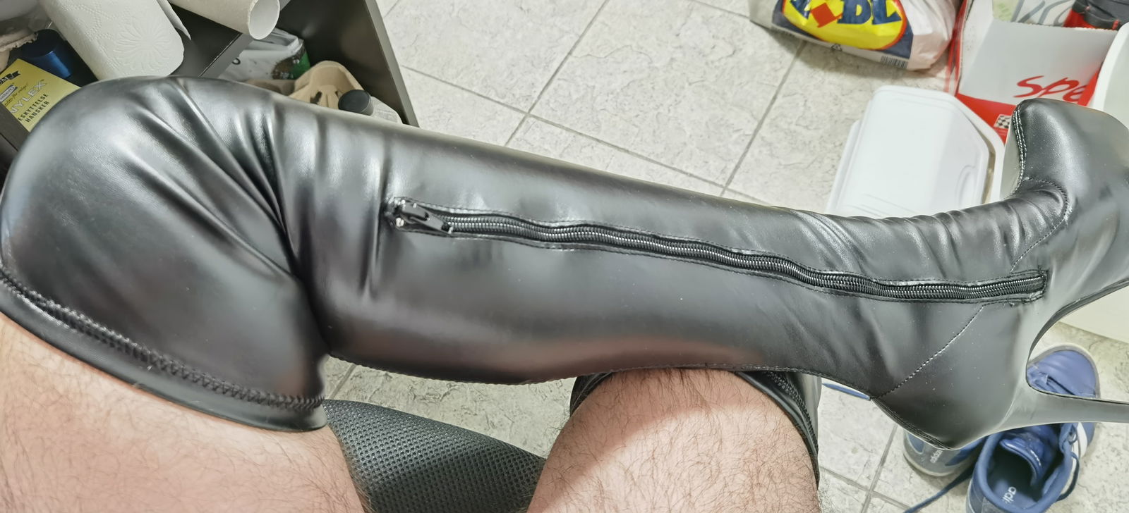 Andy Crossdresser photo