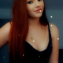 Ama, Onlyfans Model, Poses for a Profile Picture