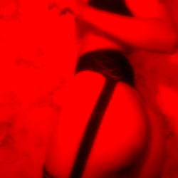 Androhime's Red-Hot Photoshoot