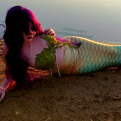 Fantasy Mermaid Model ActualNakedMermaid