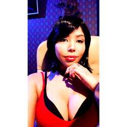 Misa Blum Model Photo