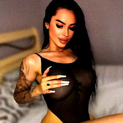 Kylie 💗, OnlyFans Model, In Bed