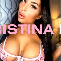 Christina 🌸 photo